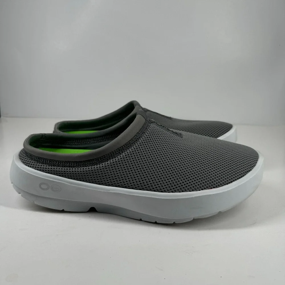 OOFOS OOcoozie Sport Men's US 10.5 White/Slate Gray Recovery Slip-On Mule Shoes